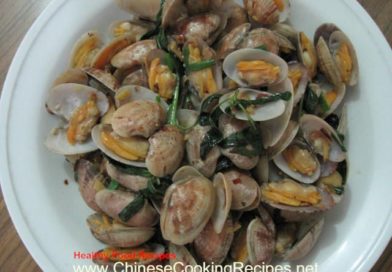 Easy Stir Fried Clams With Basil Leaves